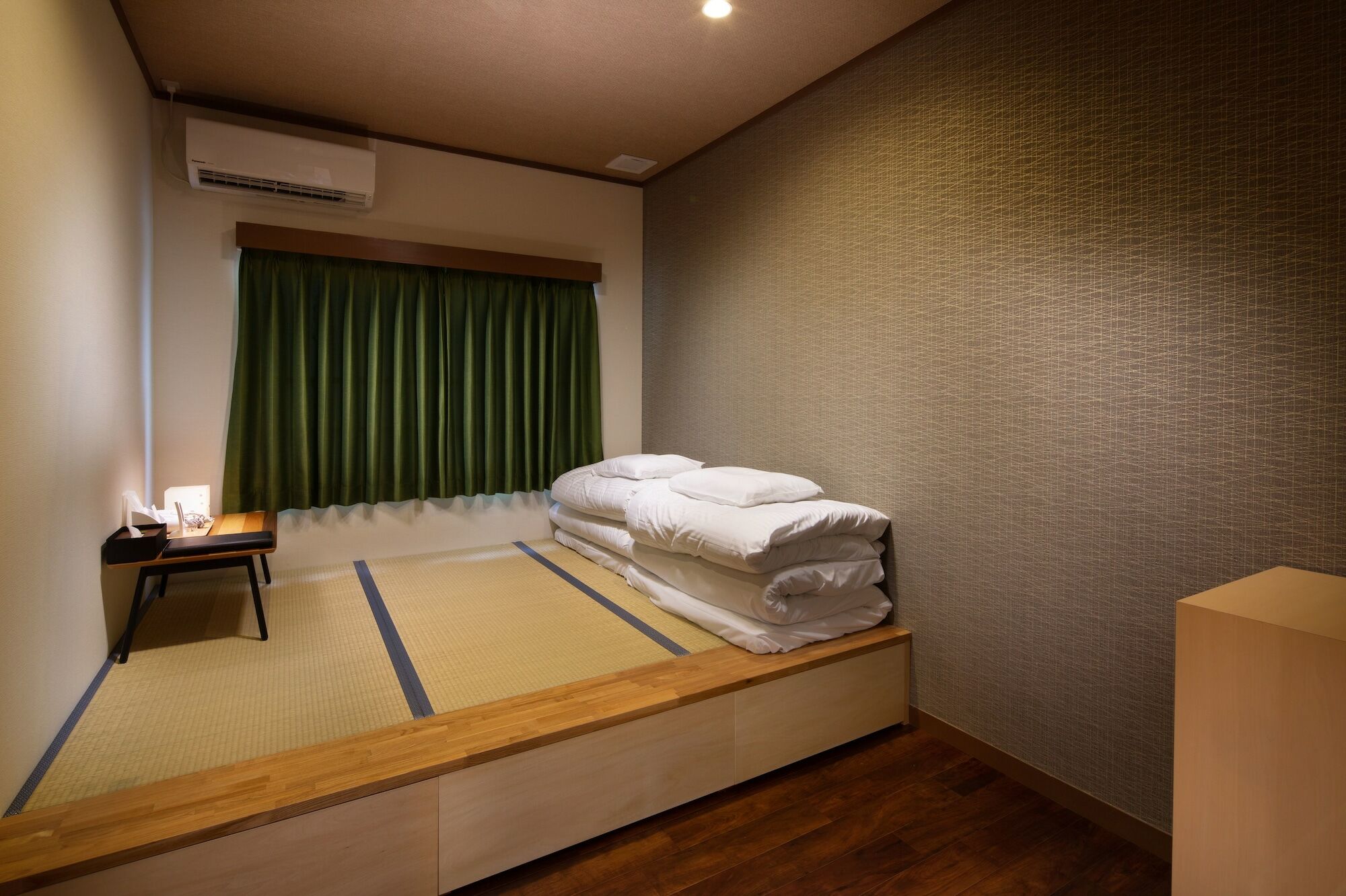 Connect Nishijin Apartment *